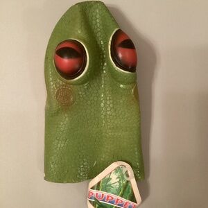 Vintage Gecko hand puppet (9.5” x 5”)